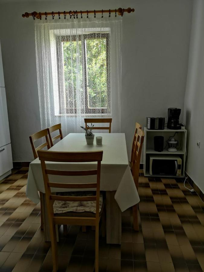 Apartment Kalavojna Rakalj Екстер'єр фото