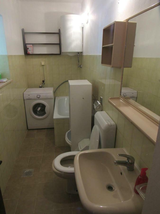 Apartment Kalavojna Rakalj Екстер'єр фото